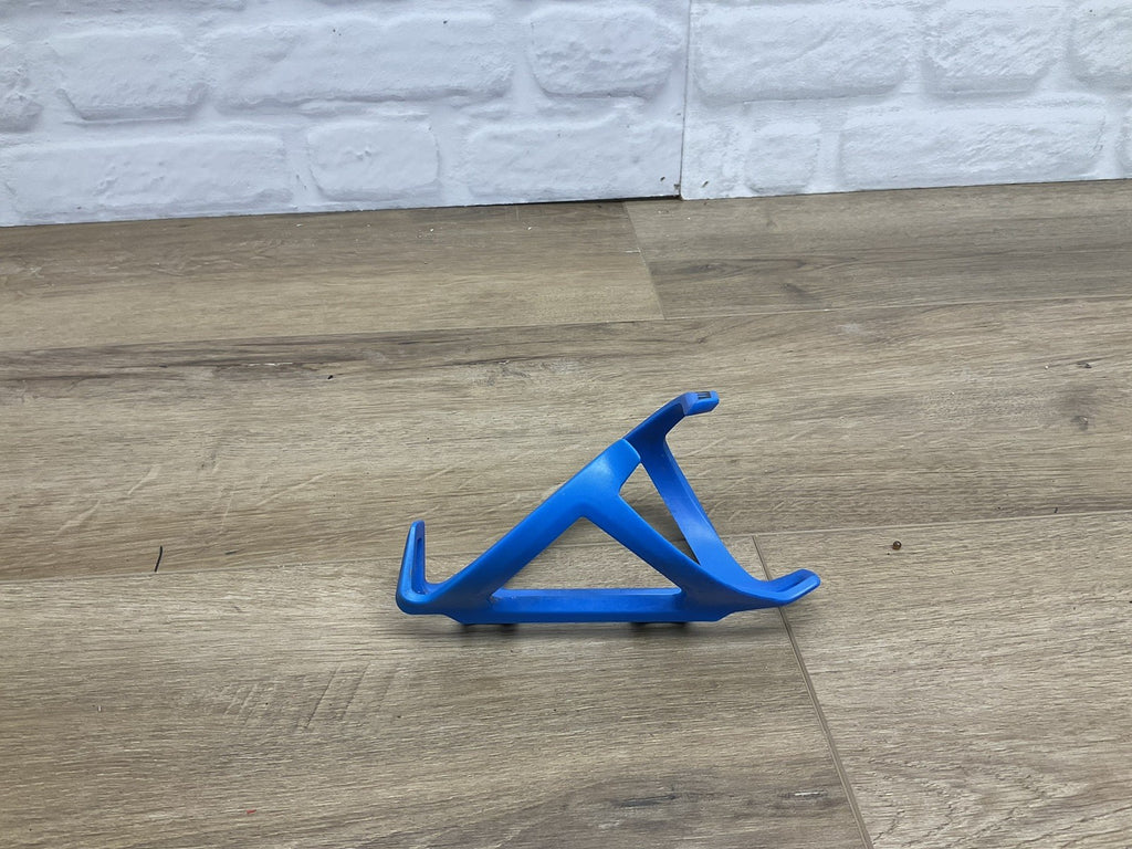 Playtri Cycling Water Bottle Cage Right Side Entry Blue 