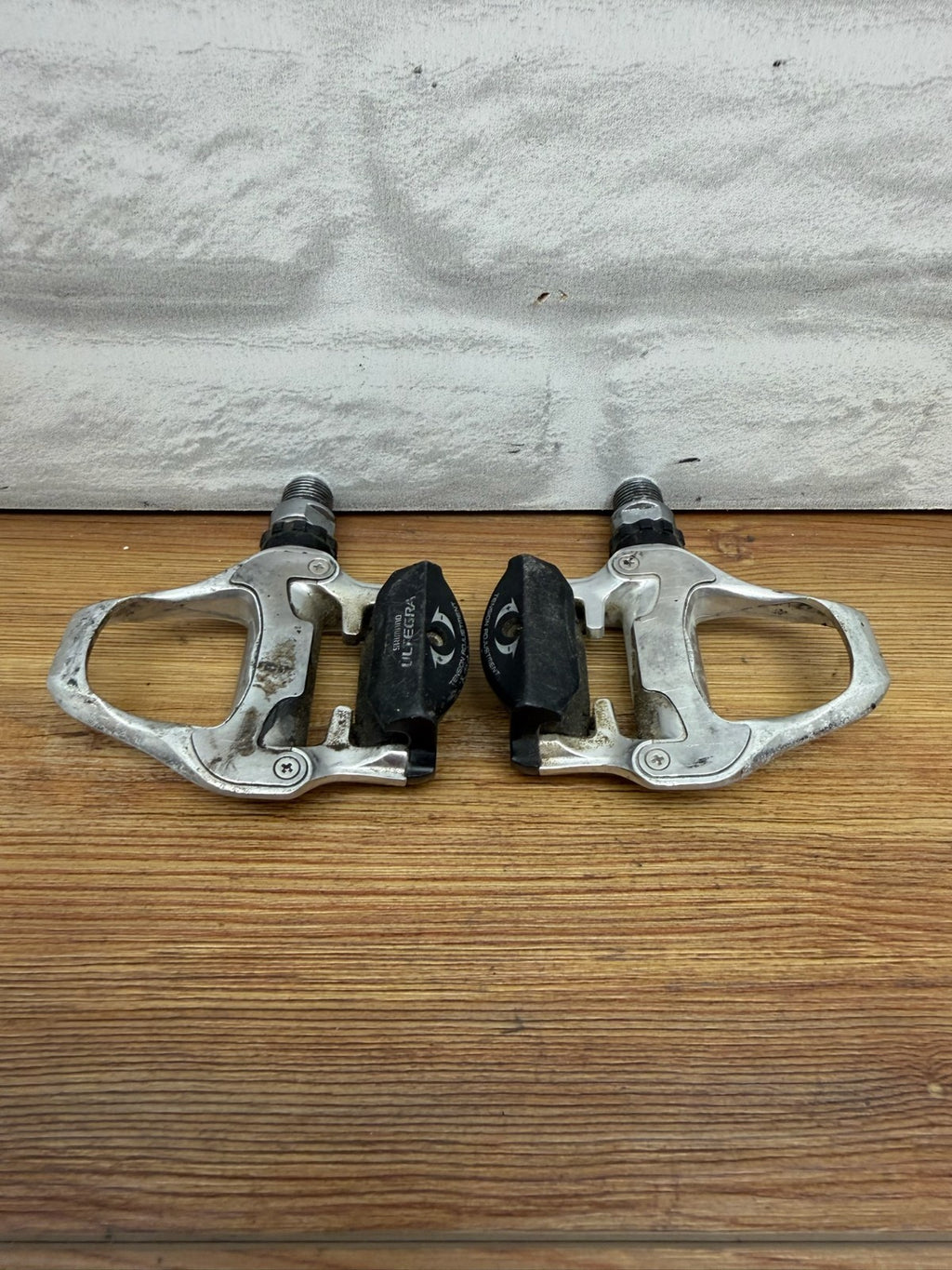 Shimano Ultegra PD-6620 Road Bike Pedals SPD-SL Clipless Grey