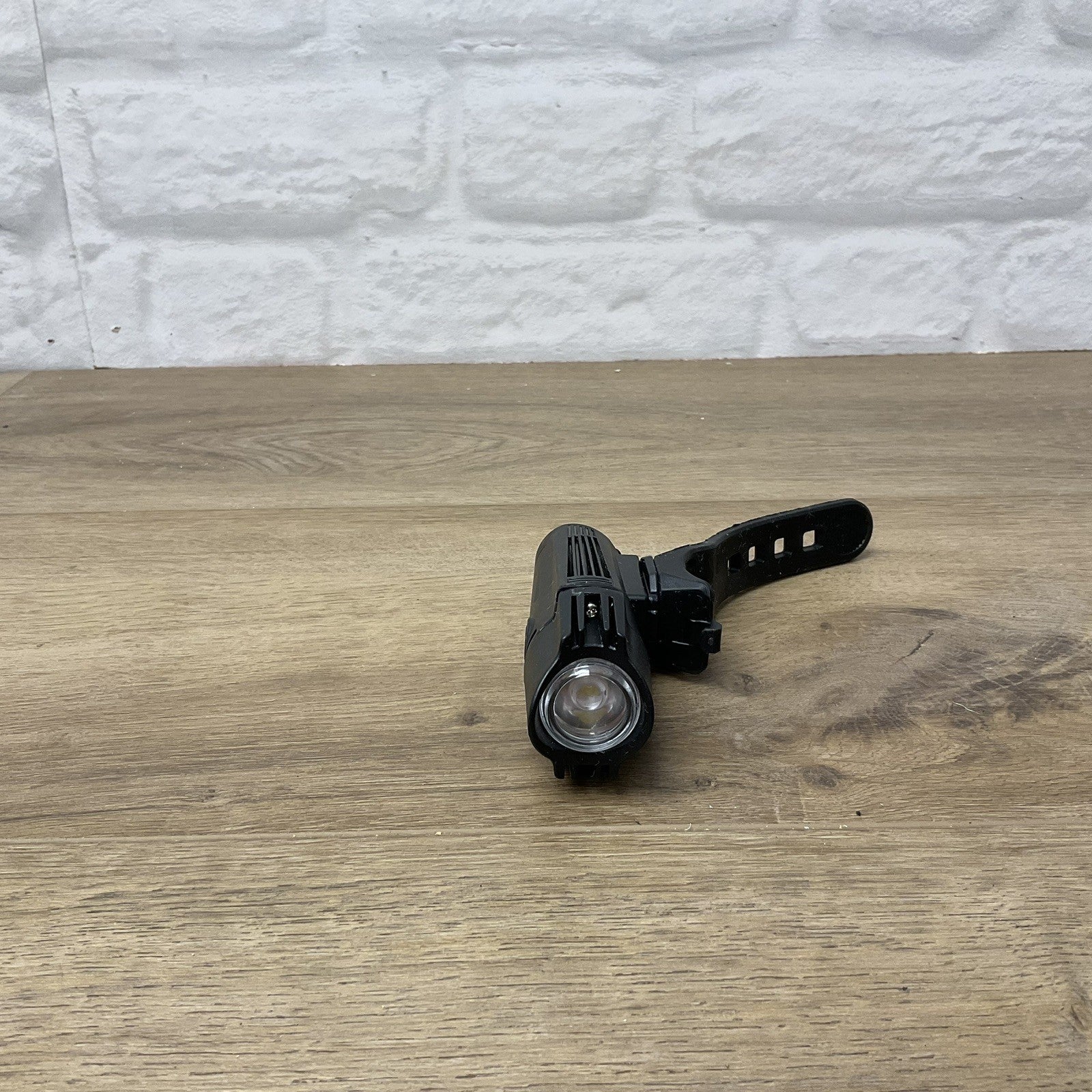 Ascher Bicycle Headlight Black Detachable Flashlight/ Handlebar Flashlight 