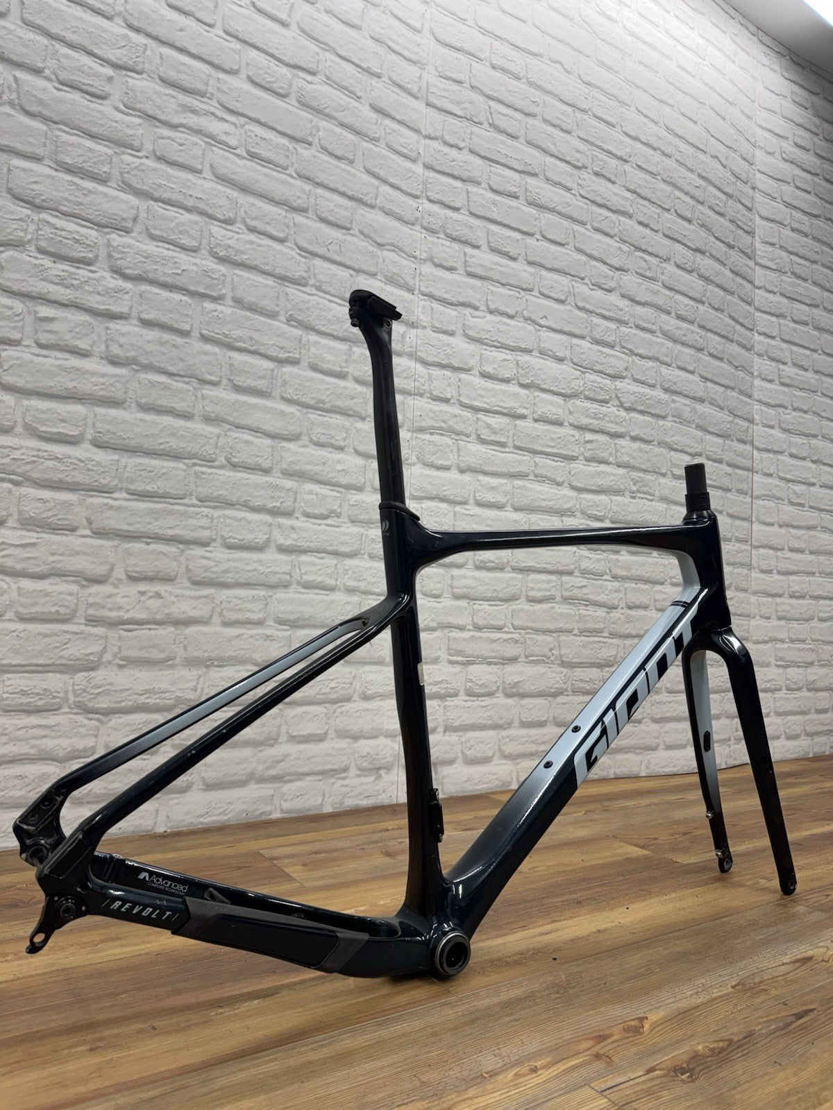 Giant Revolt Pro O Frame Medium/Large