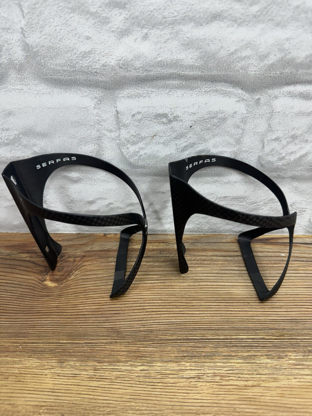 Serfas Carbon Bottle Cage Set