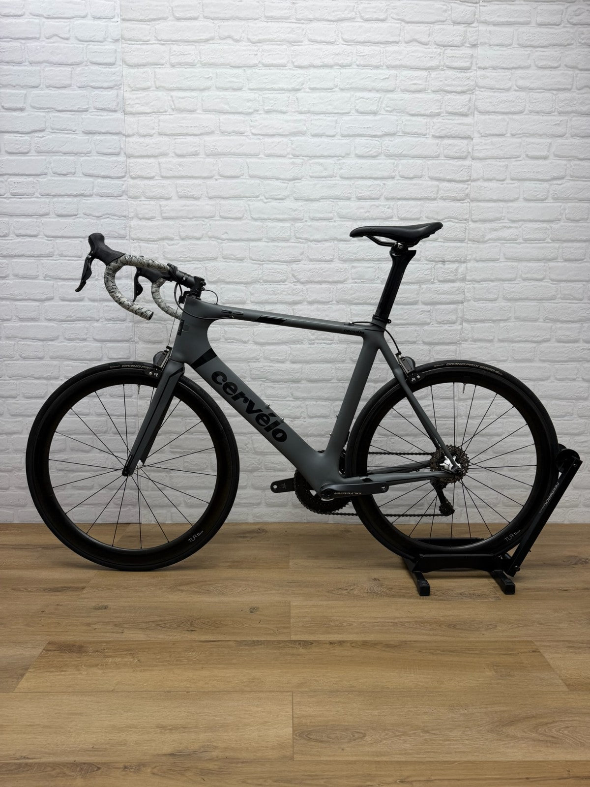 Cervelo S3 58cm Road Bike
