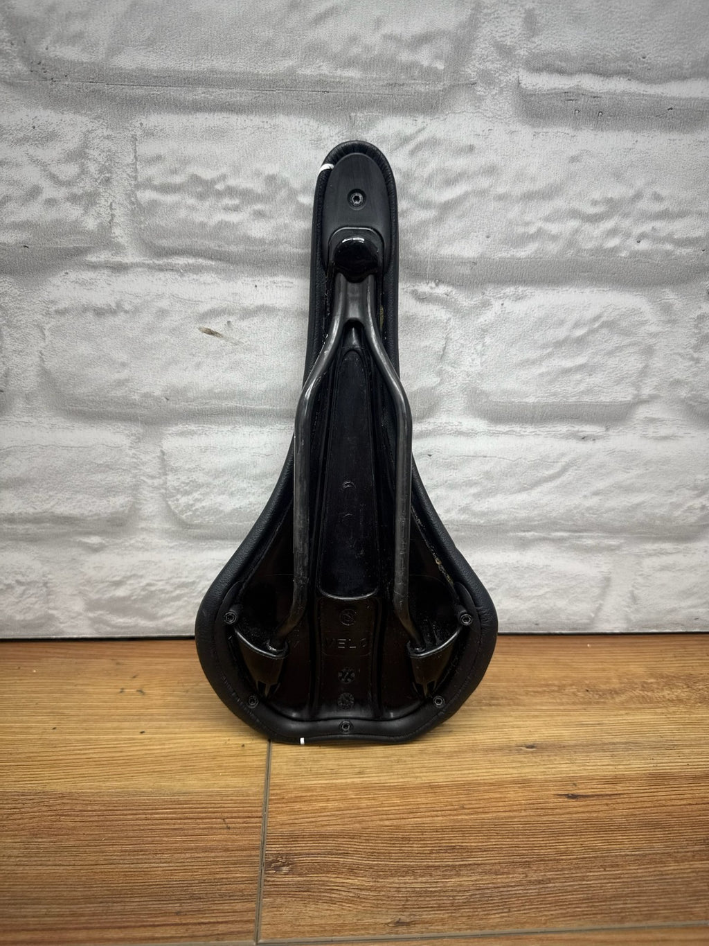 Avenir Velo Carbon Rail Saddle