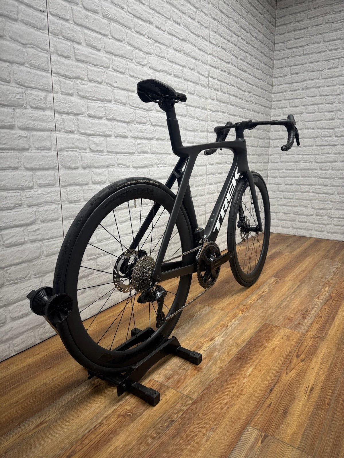 Trek Madone SL 6 Disc Di2 2024