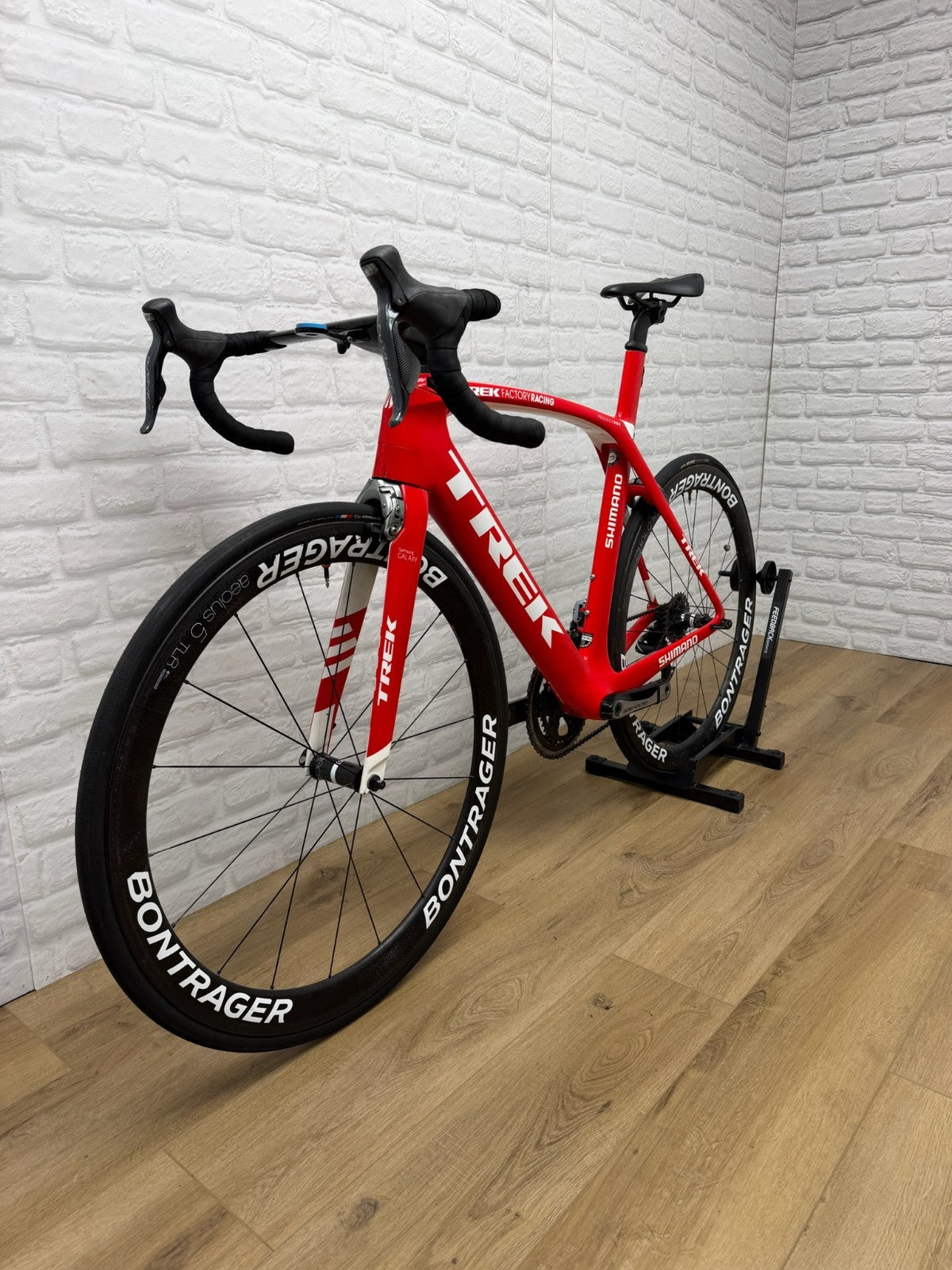 Trek Madone SLR Team Segafredo Project One 54cm