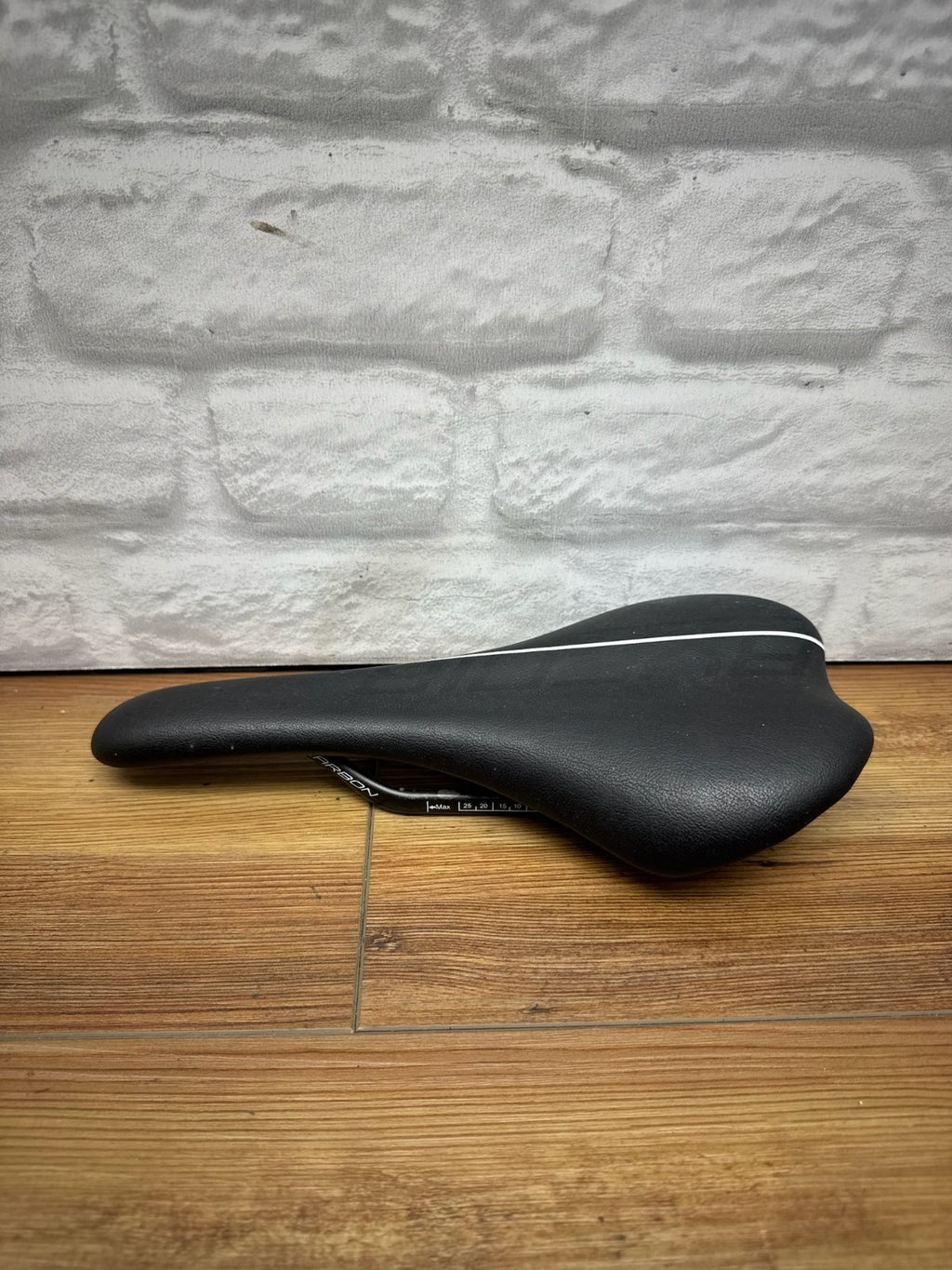 Avenir Velo Carbon Rail Saddle