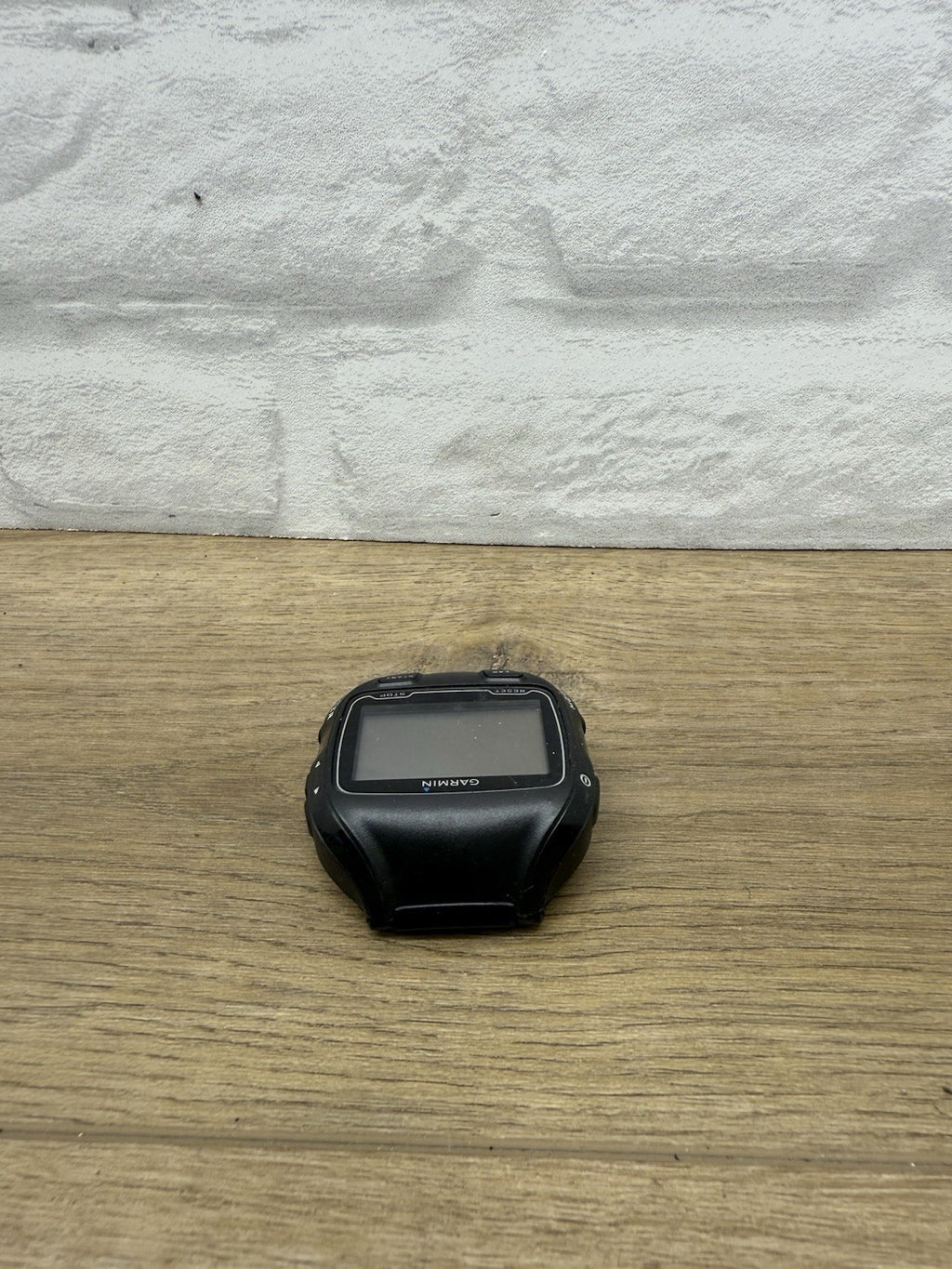 Garmin Forerunner 910XT GPS Multisport Triathlon Watch Head Unit with Charger