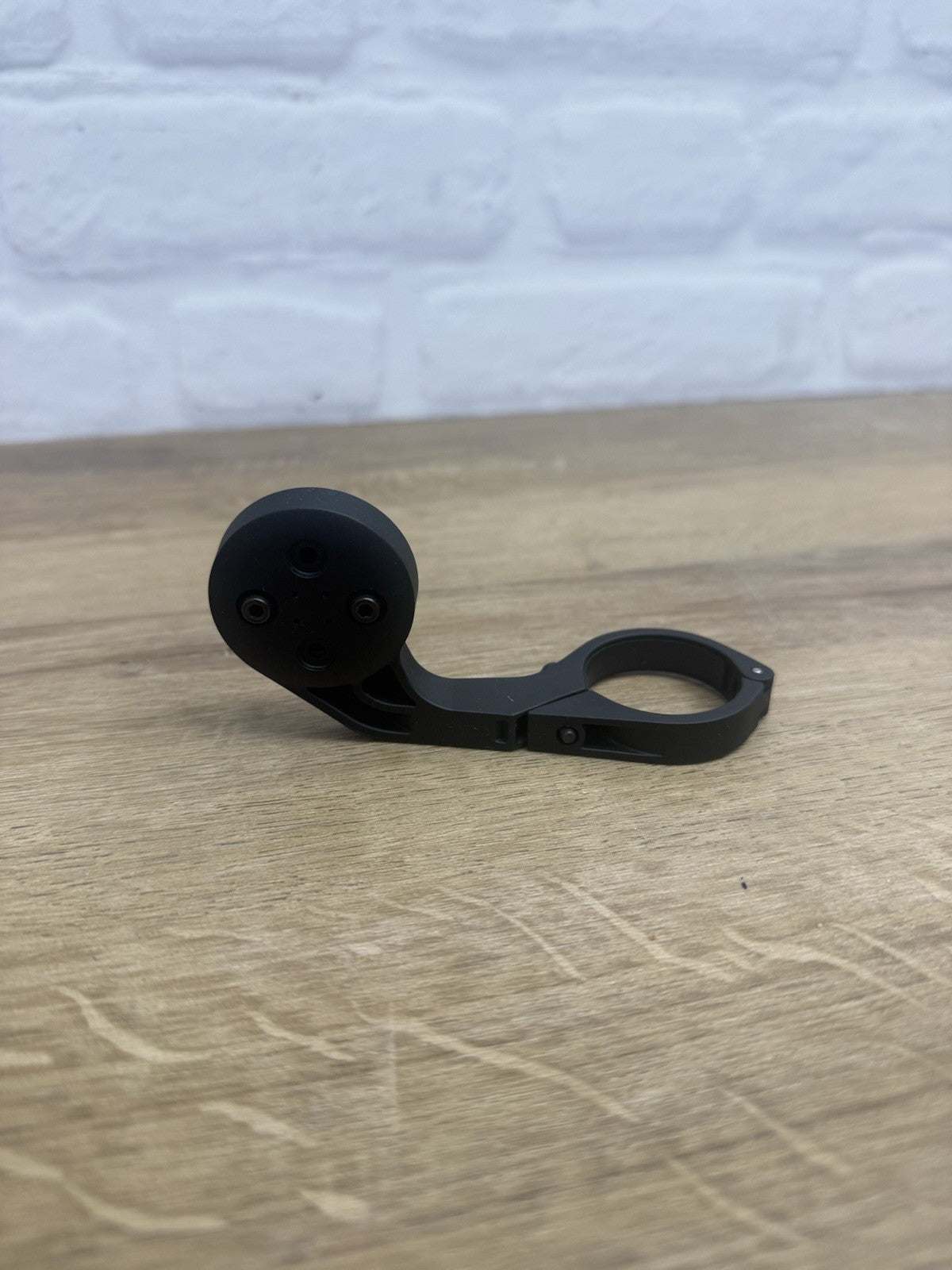 Garmin Flush Out-Front Mount