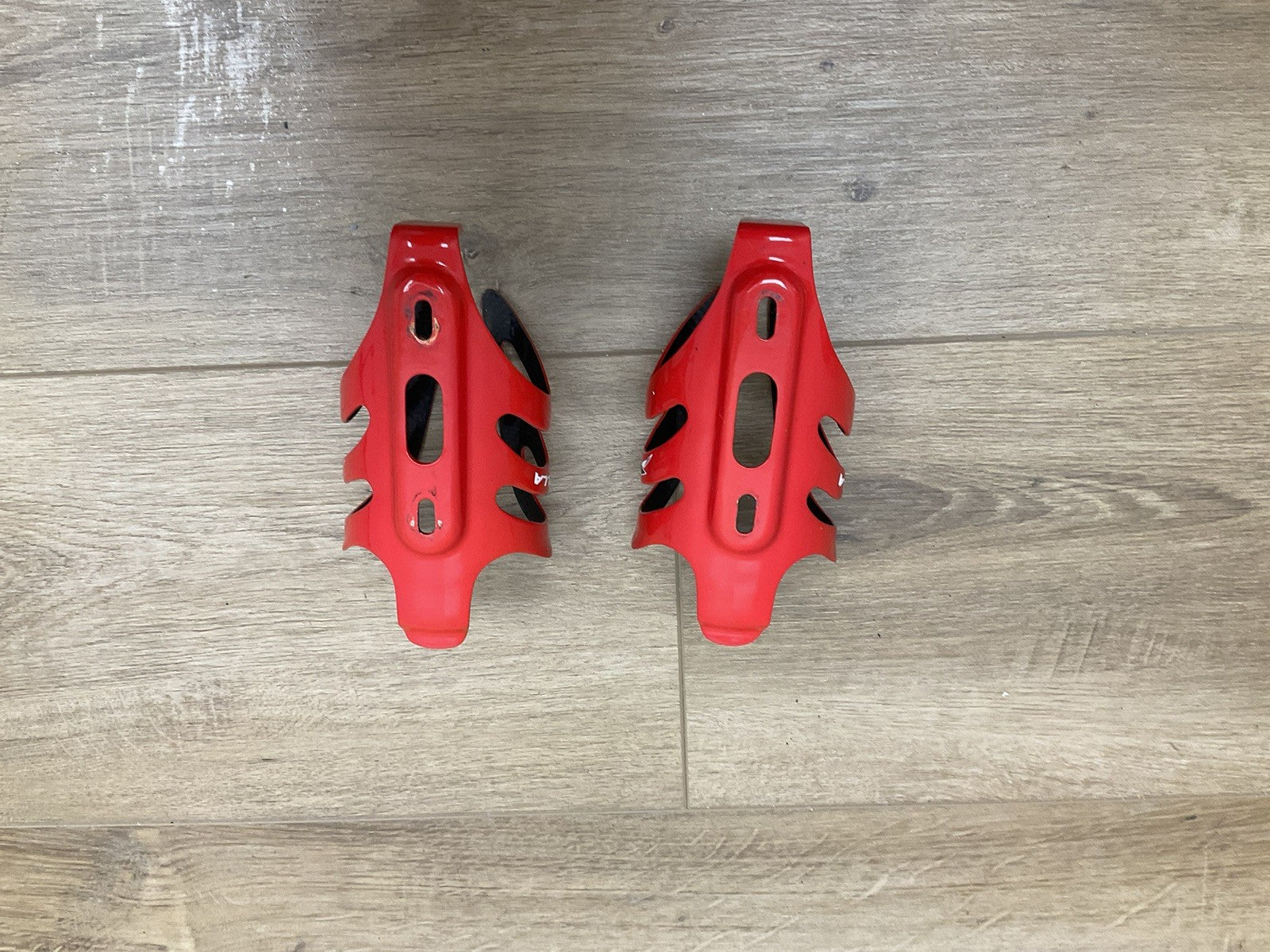 Xlab Gorilla Water Bottle Cages Gloss Red Bike Triathlon Carbon Fiber Grip Pair 
