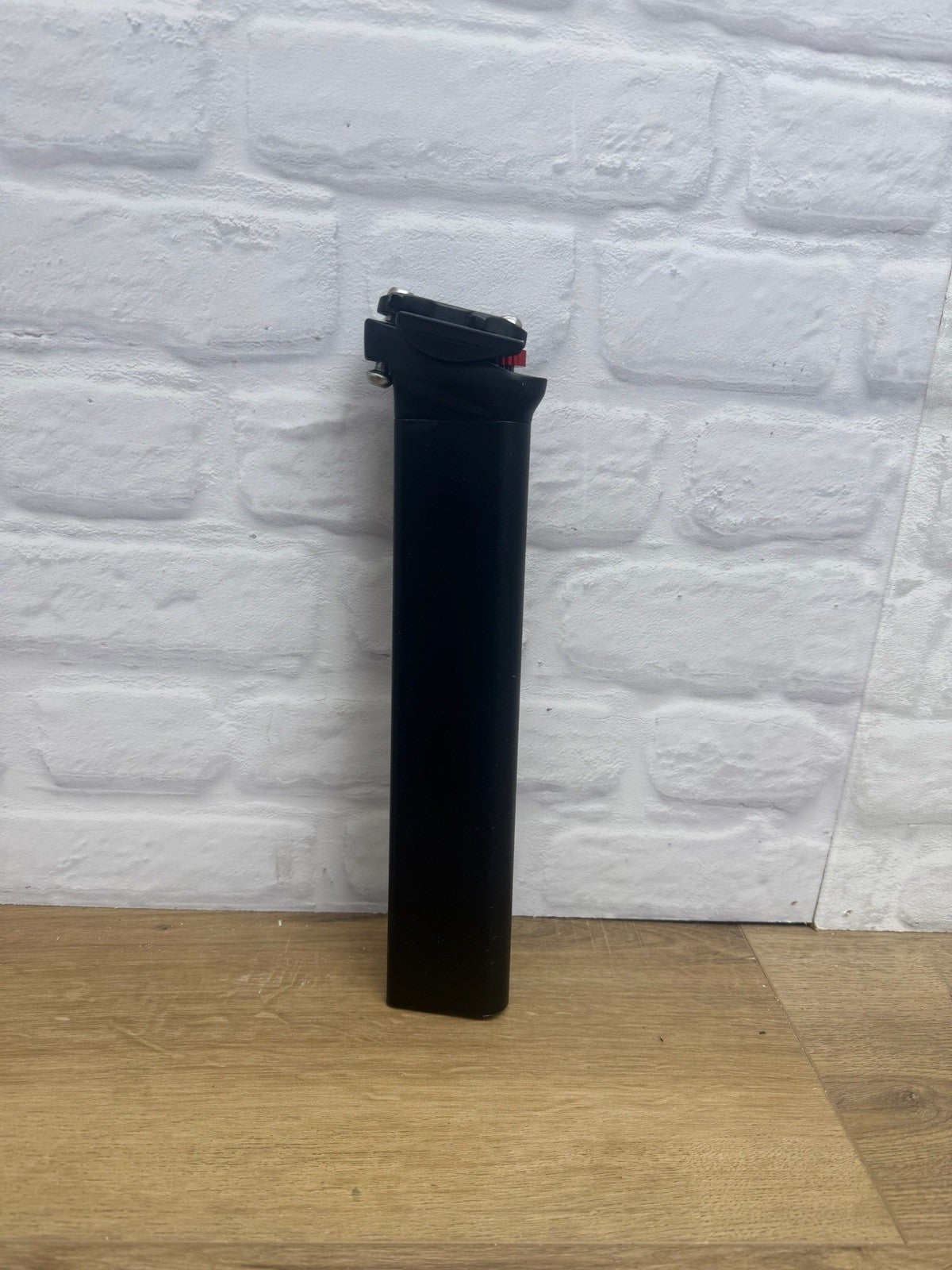 Lightweight And Sturdy Road Bike Seat Post