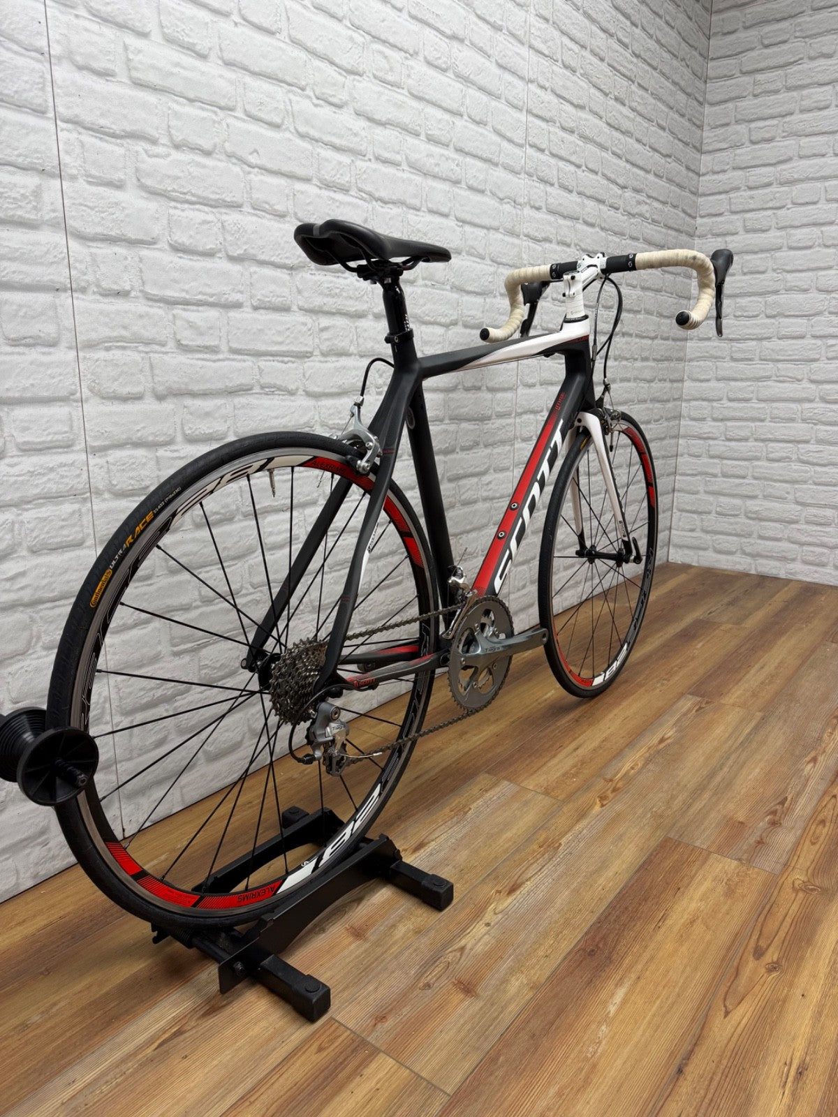 Scott CR1 Large Road Bike