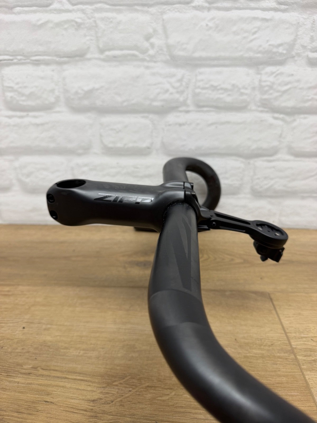 TAKE OFF Zipp SL70 Ergo Carbon 42cm Handlebars with 100mm SL Speed Carbon Stem