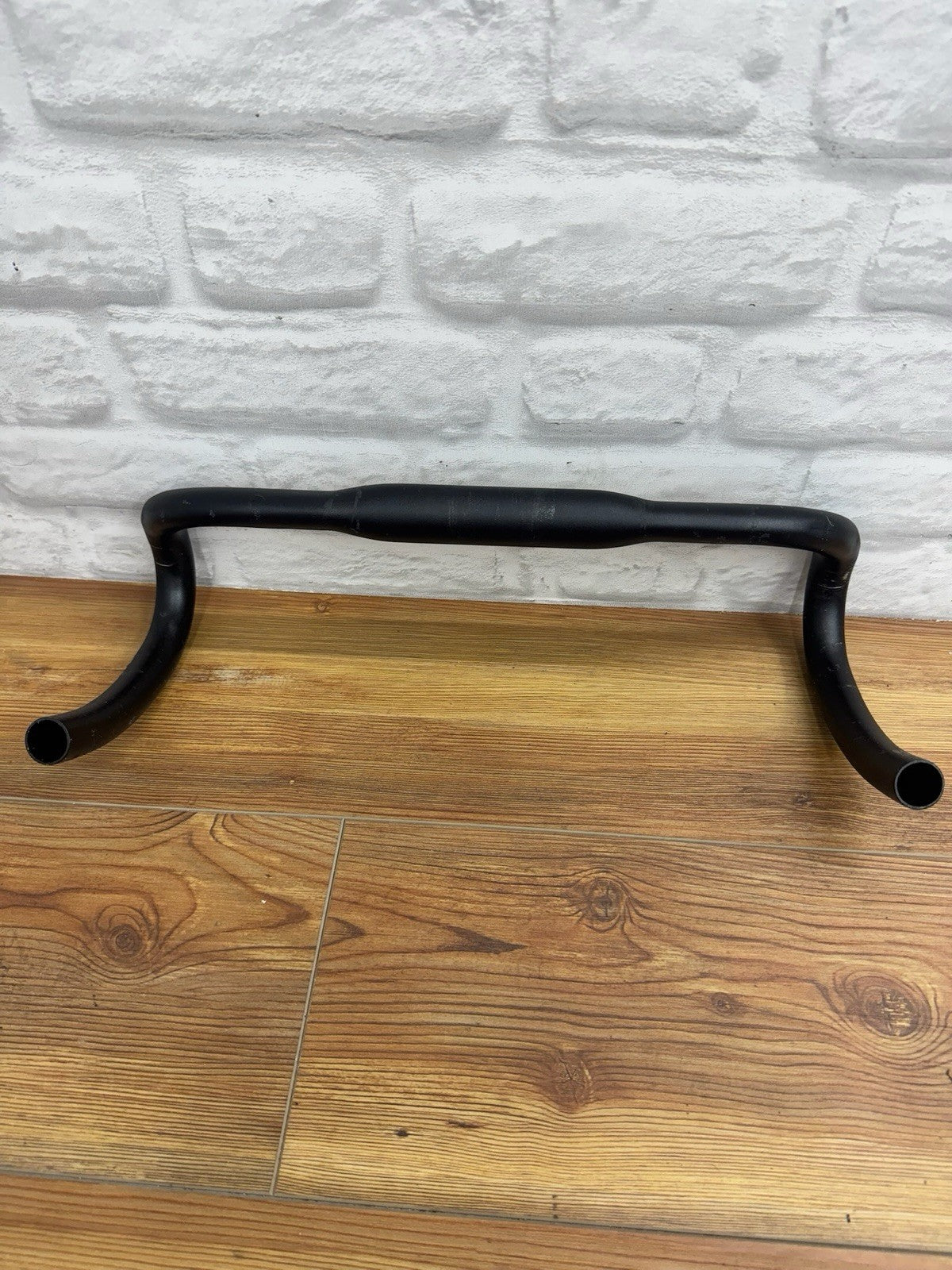 FSA Gossamer RD-306S 31.8mm x 42cm Alloy Drop bar Handlebars
