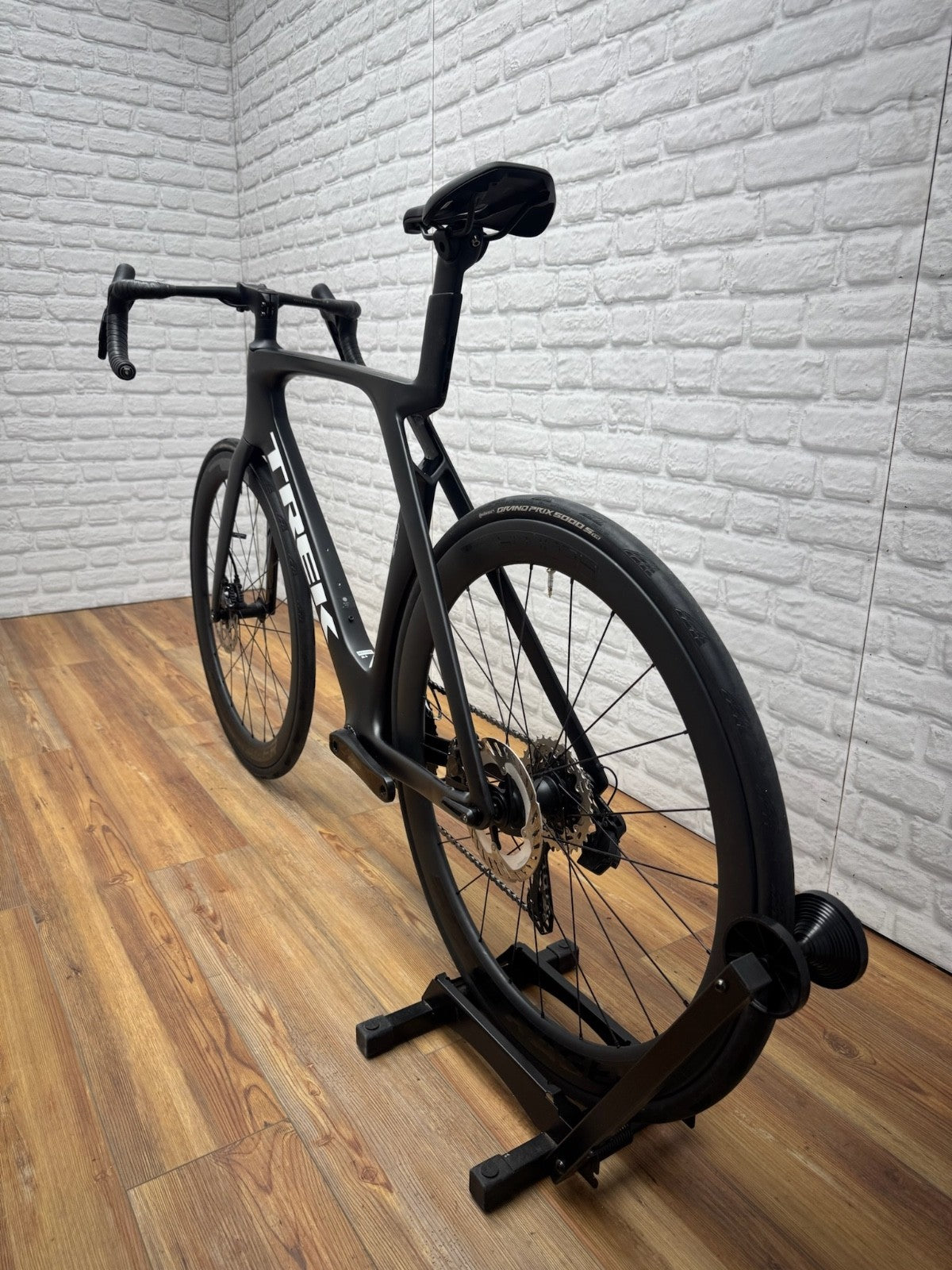 Trek Madone SL 6 Disc Di2 2024