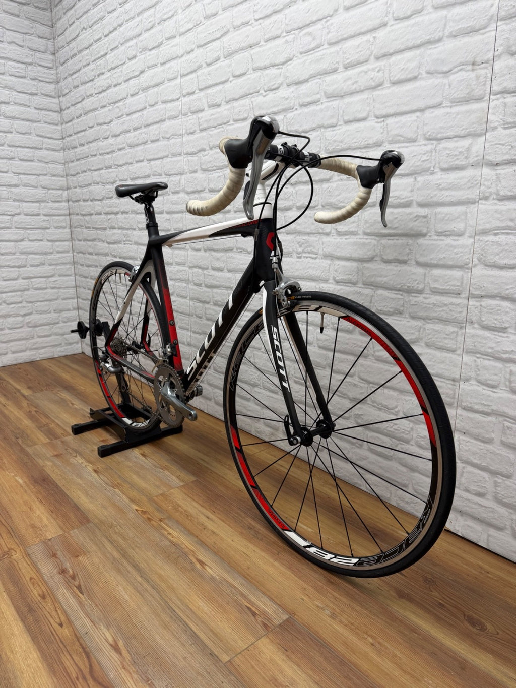 Scott CR1 Large Road Bike