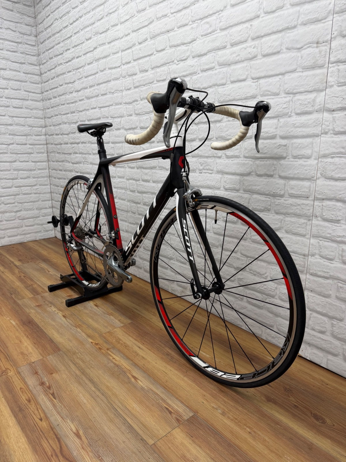 Scott CR1 Large Road Bike