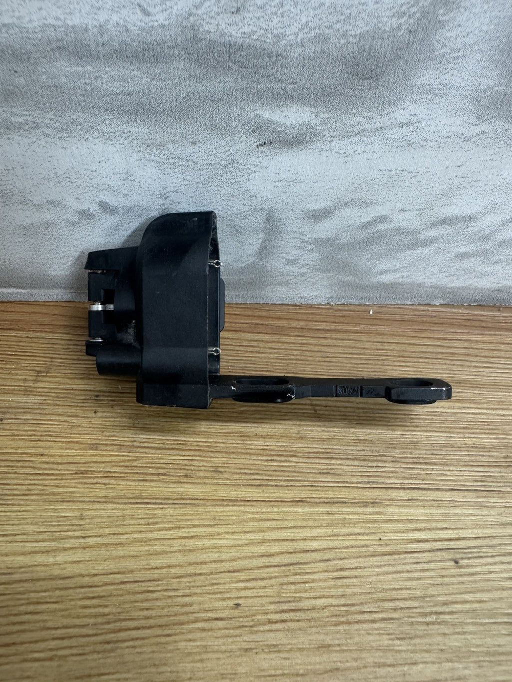 Shimano SM-BMR2 Di2 Long Battery Mount