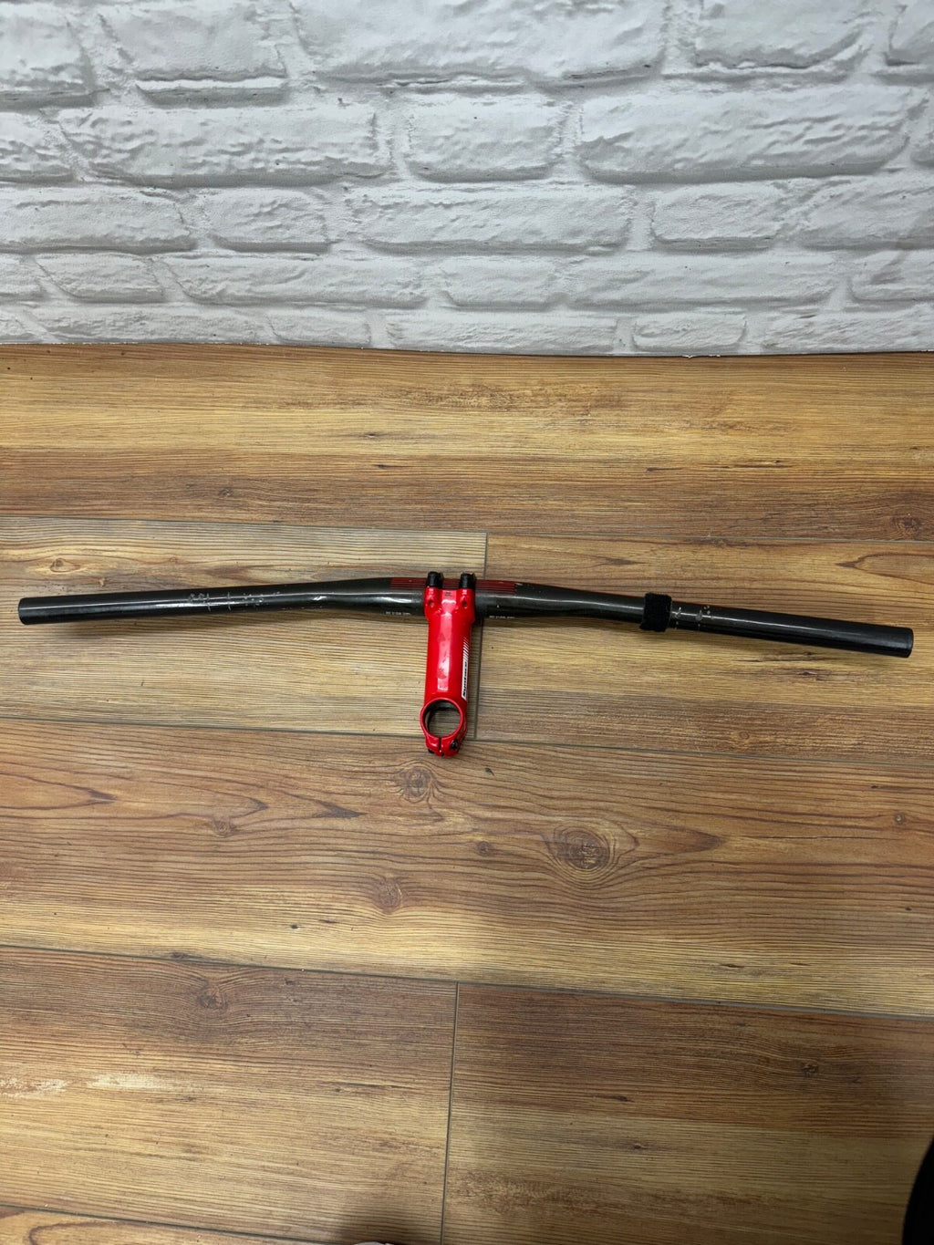 Specialized Mountain Bike Handlebars | Includes Stem