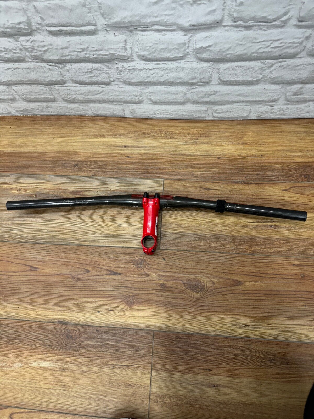 Specialized Mountain Bike Handlebars | Includes Stem