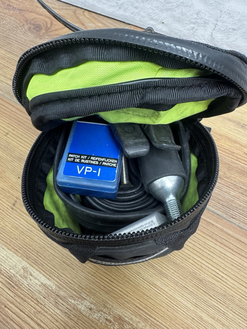 Bontrager Elite Seat Pack Saddle Bag With Flat Kit