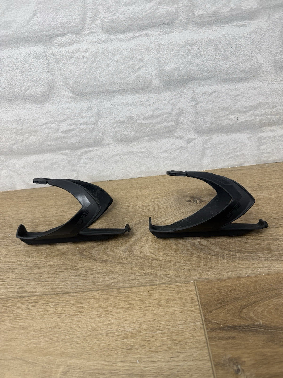 Elite Custom Race bottle cage Set