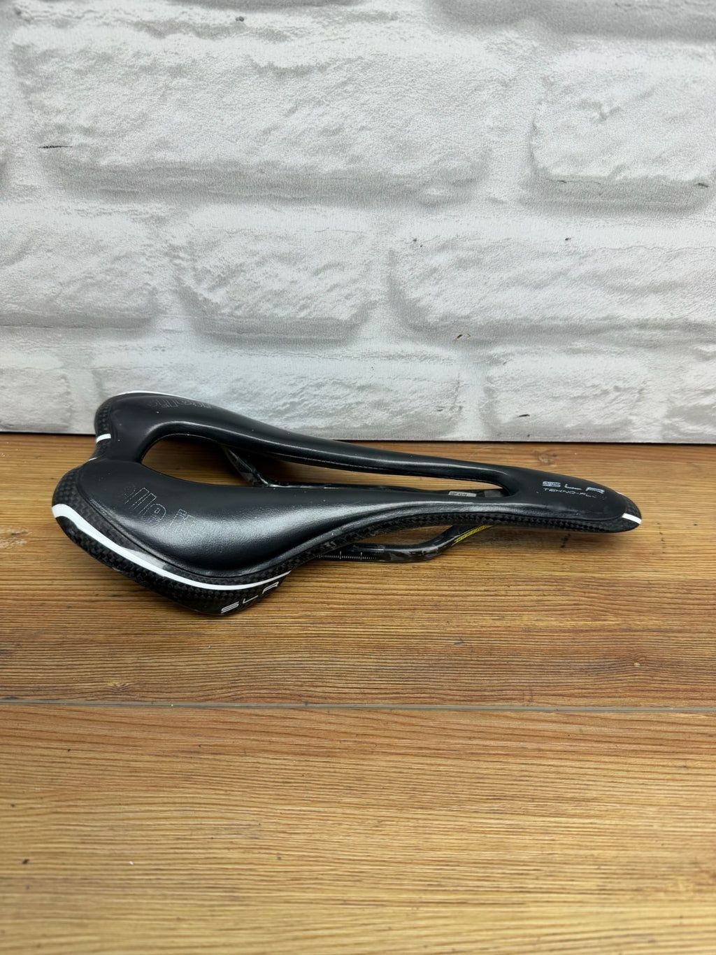 Selle Italia SLR Tekno Flow saddle
