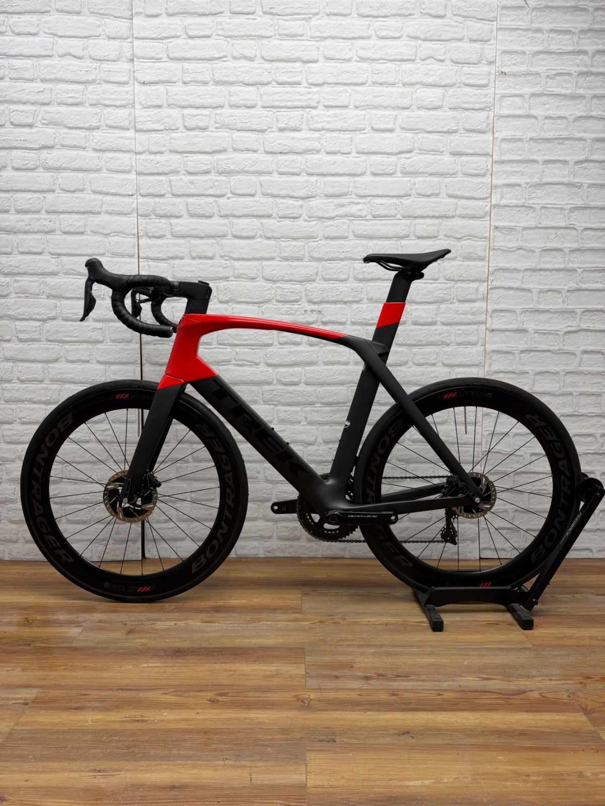 Trek Madone SLR 60cm Road Bike