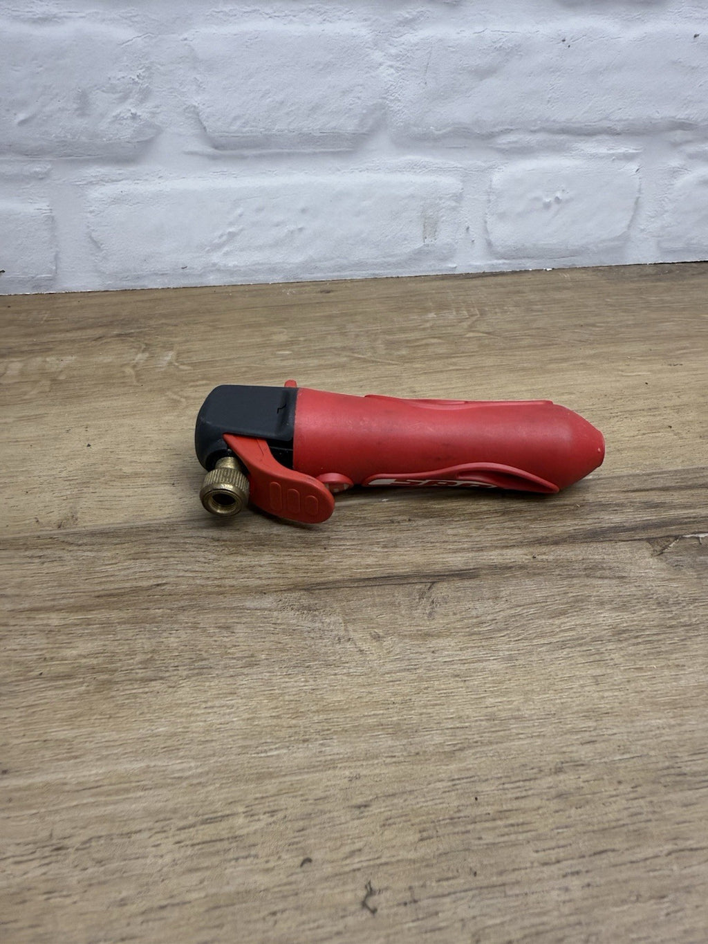 SRAM Trigger CO2 Inflator