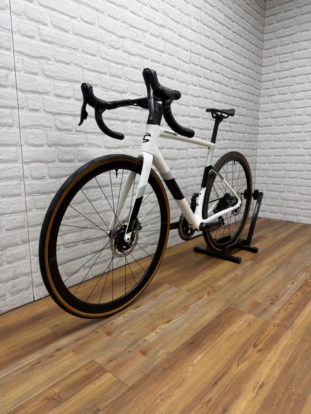 Cannondale Supersix EVO 51cm eTap Road Bike