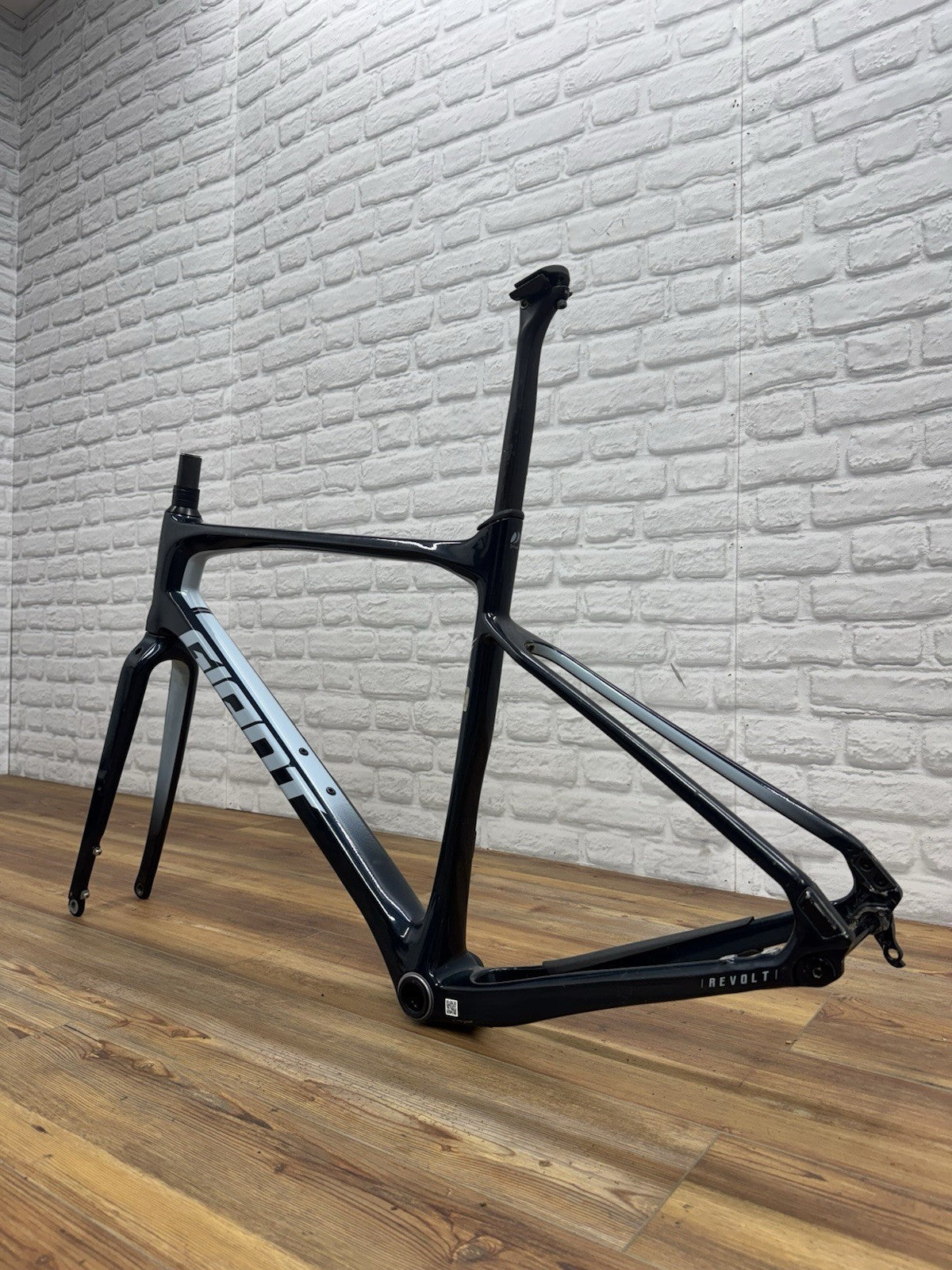 Giant Revolt Pro O Frame Medium/Large