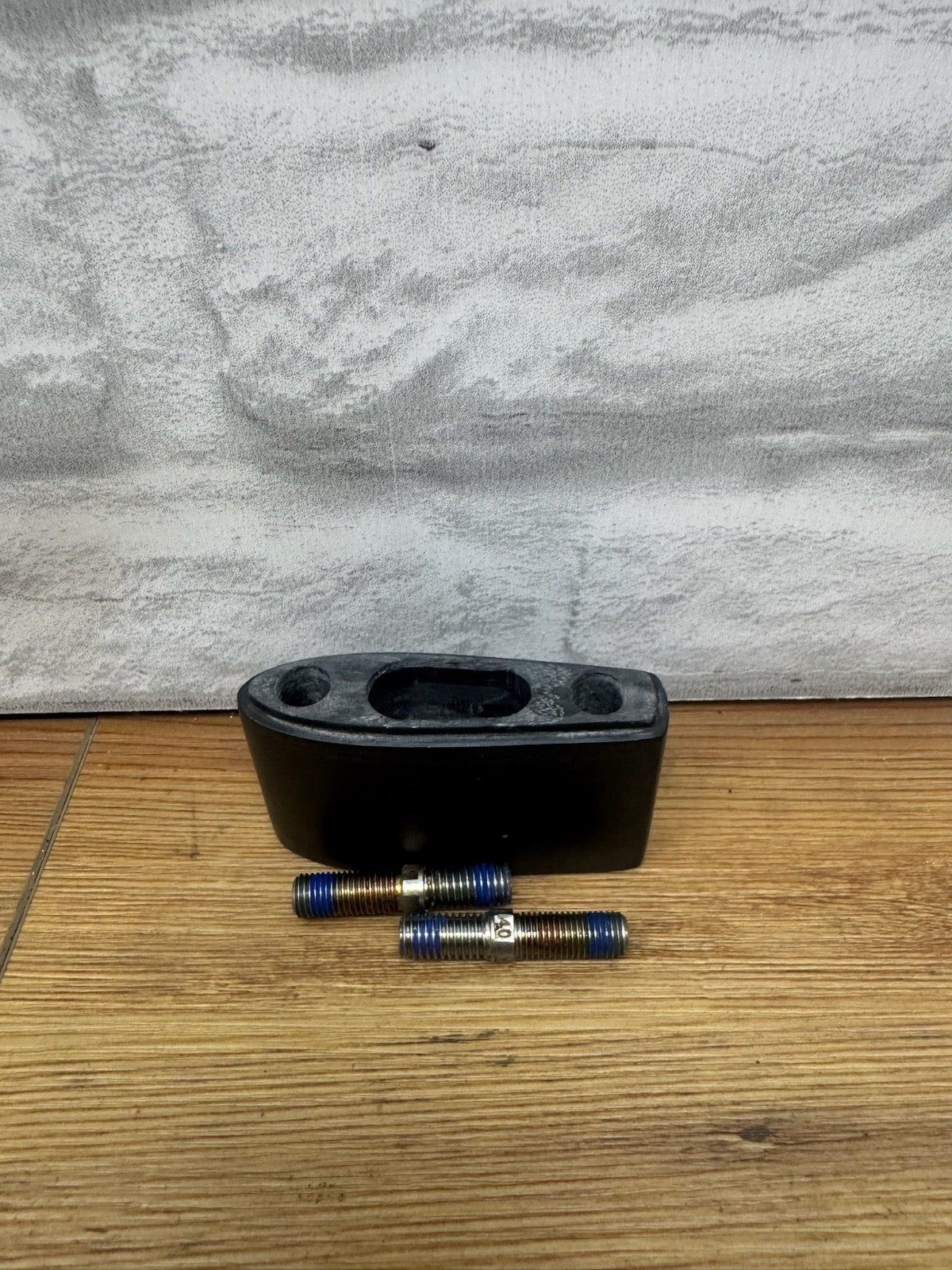 Specialized Shiv Disc Carbon Aero Stack Spacer 40mm with bolts