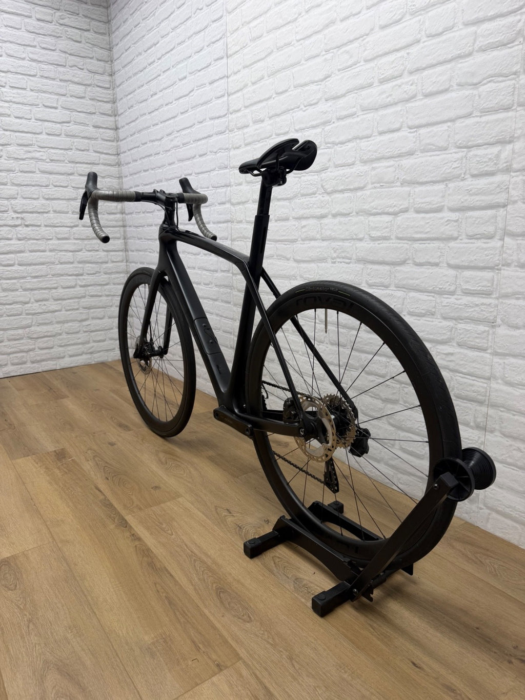 Trek Domane SL 5 54cm Road Bike