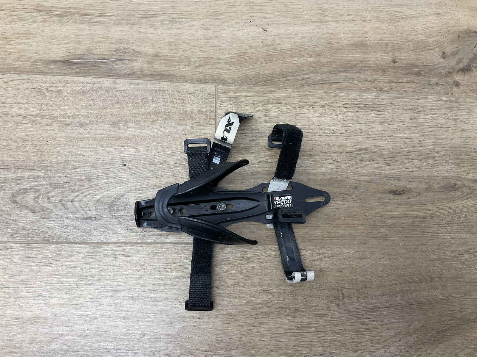Xlab Torpedo Mini Mount Aluminum Water Bottle Cage Black 