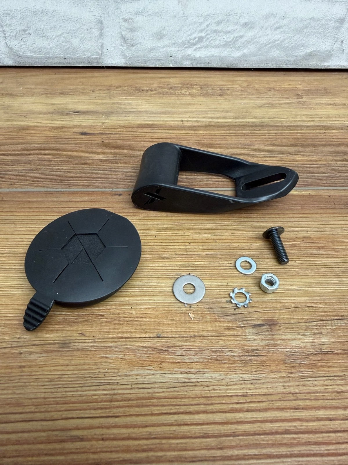 XLAB Torpedo Versa Hydration System Watch Mount + Straw Insert Cover