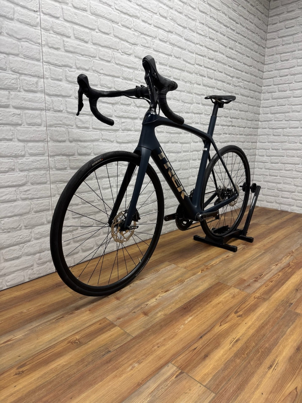 Trek Domane SL 5 56cm Disc