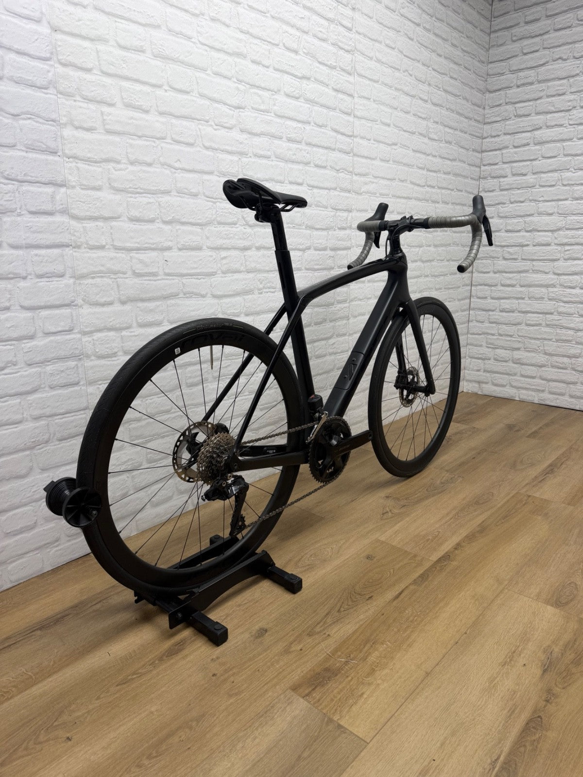Trek Domane SL 5 54cm Road Bike