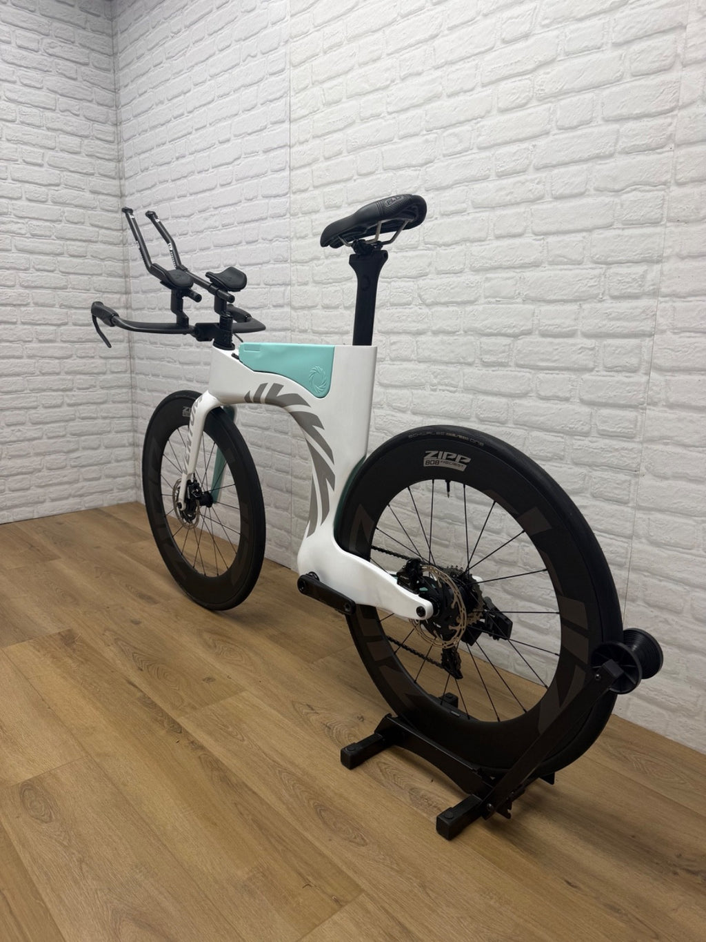 Ventum One Disc 56cm Triathlon Bike