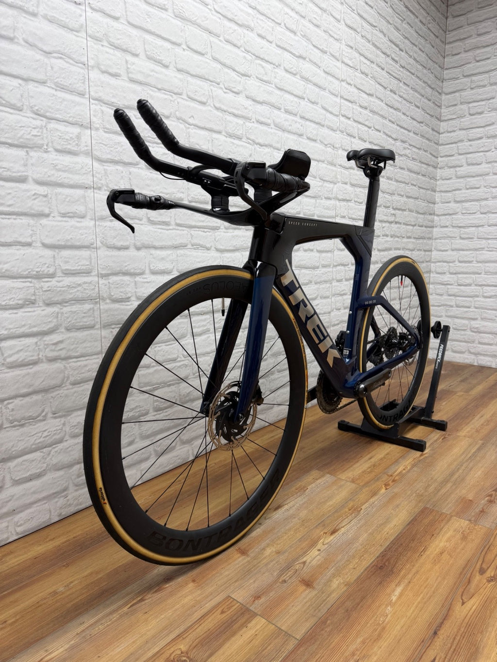 Trek Speed Concept SLR Medium Triathlon Bike