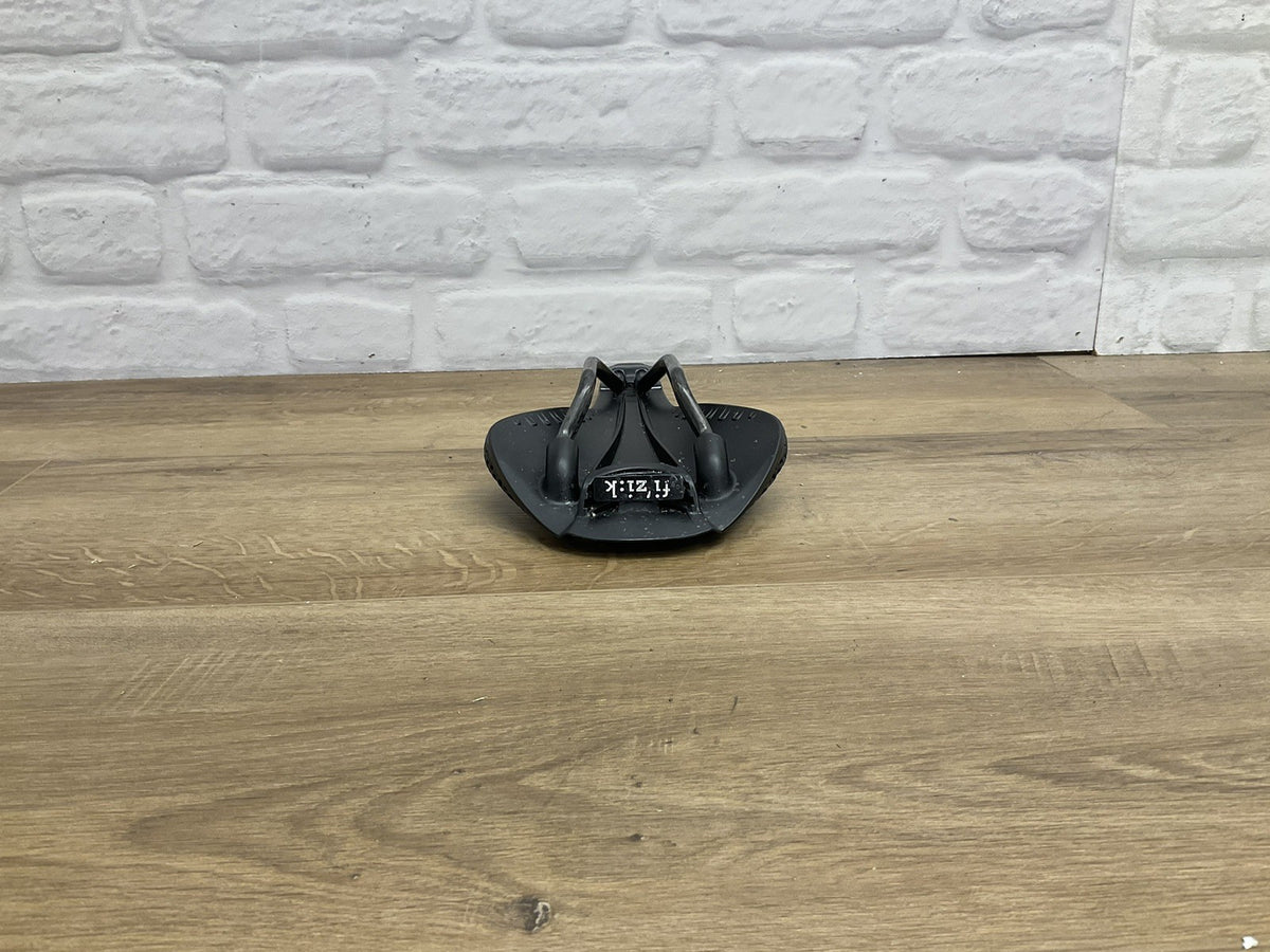 Fizik Versus Evo Adaptive Carbon Rail 139