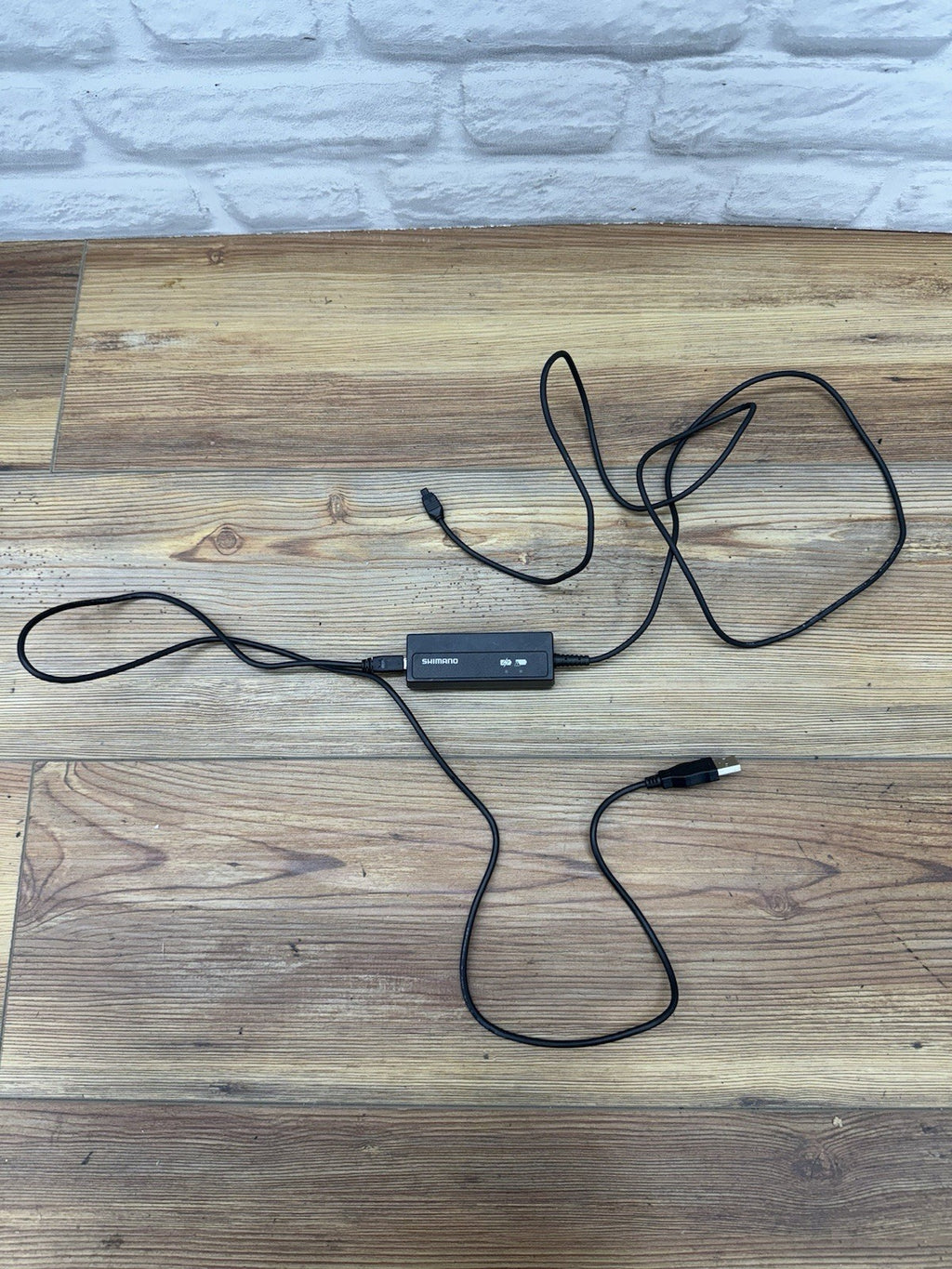 Shimano Di2 Battery Charger | SM-BCR2