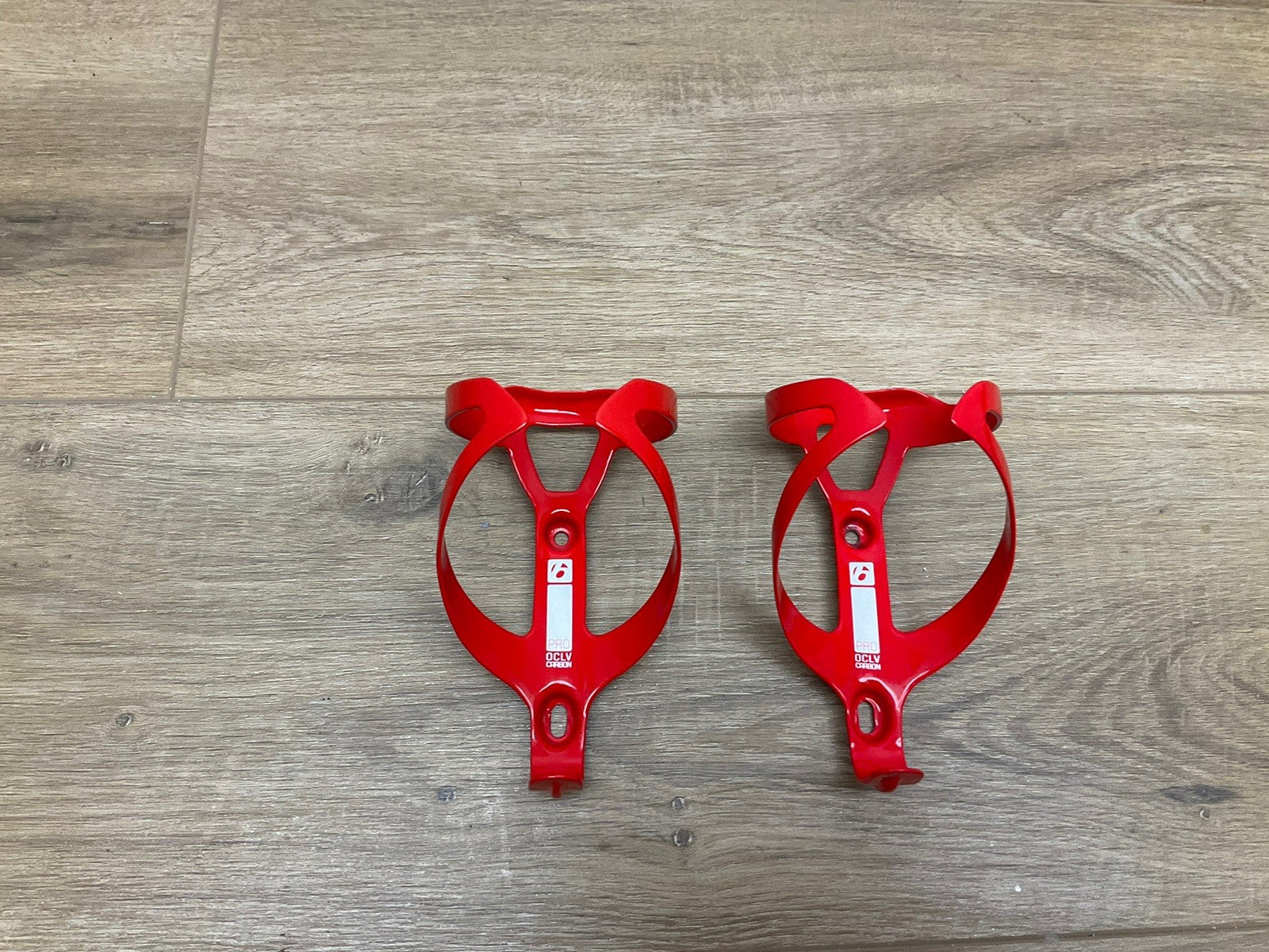 Bontrager Pro Oclv Carbon Fiber Water Bottle Cages Pair Glossy Red