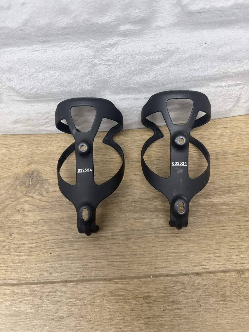 Bontrager XXX Carbon Fiber Water Bottle Cages Black set