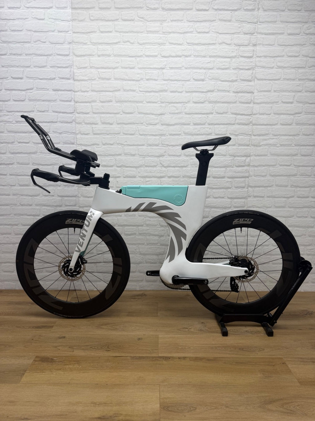Ventum One Disc 56cm Triathlon Bike