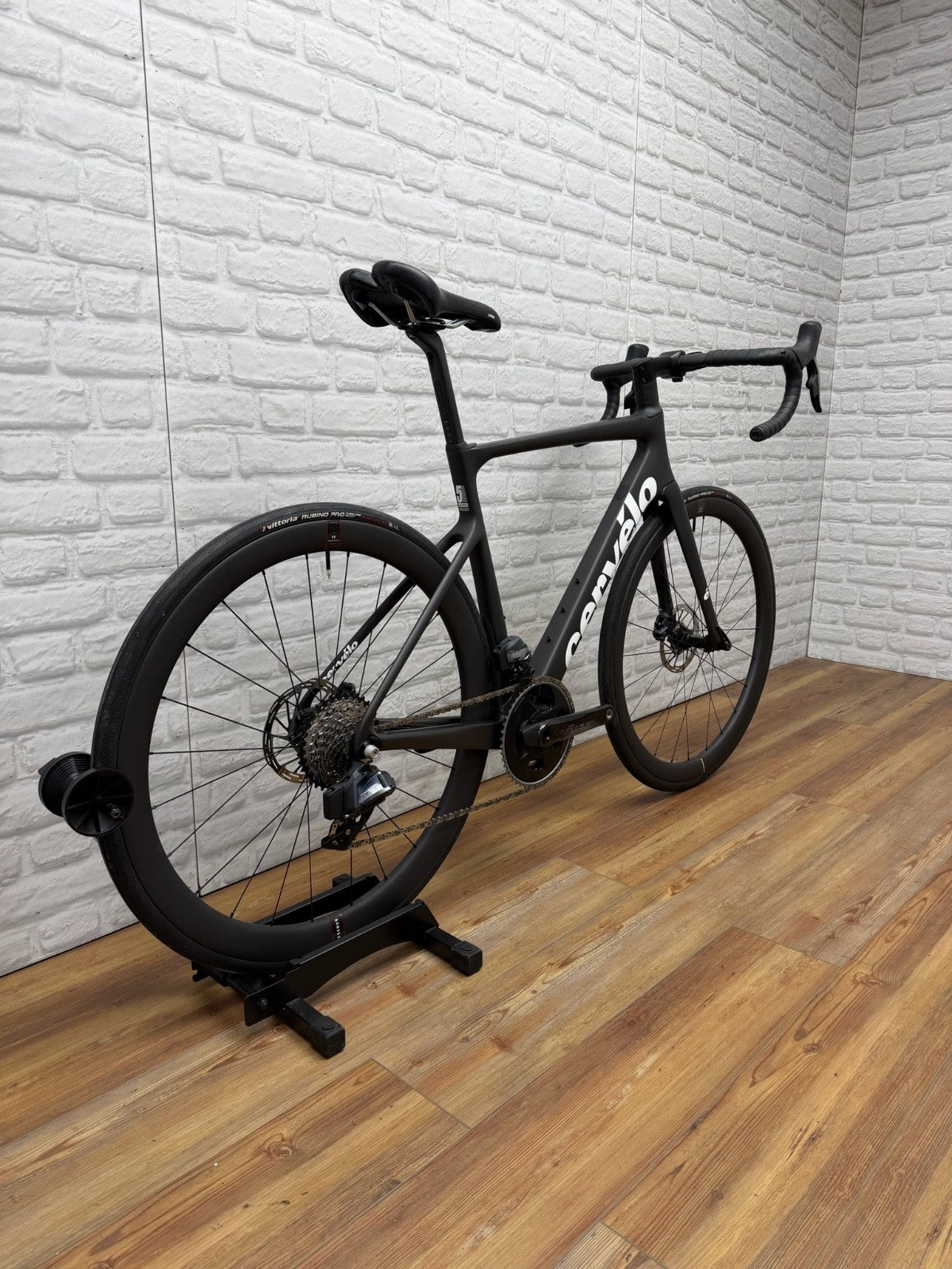 Cervelo Caledonia 54cm eTap Road Bike