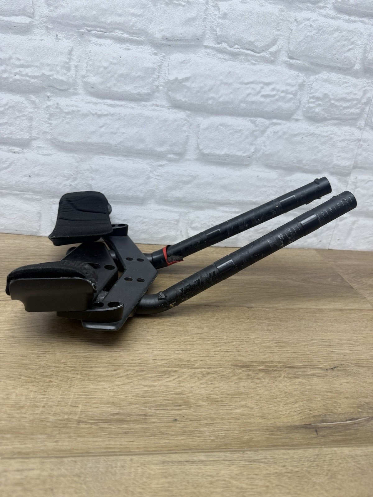 Giant Trinity Advanced Pro Aerobar Cockpit TT Triathlon Extensions Armrests