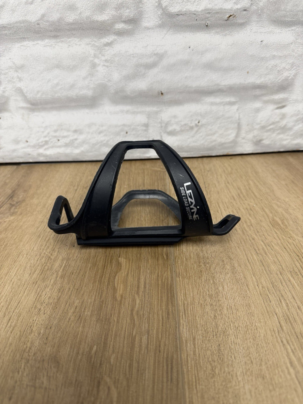 Lezyne Flow Cage SL Enhanced (Left Hand Entry)