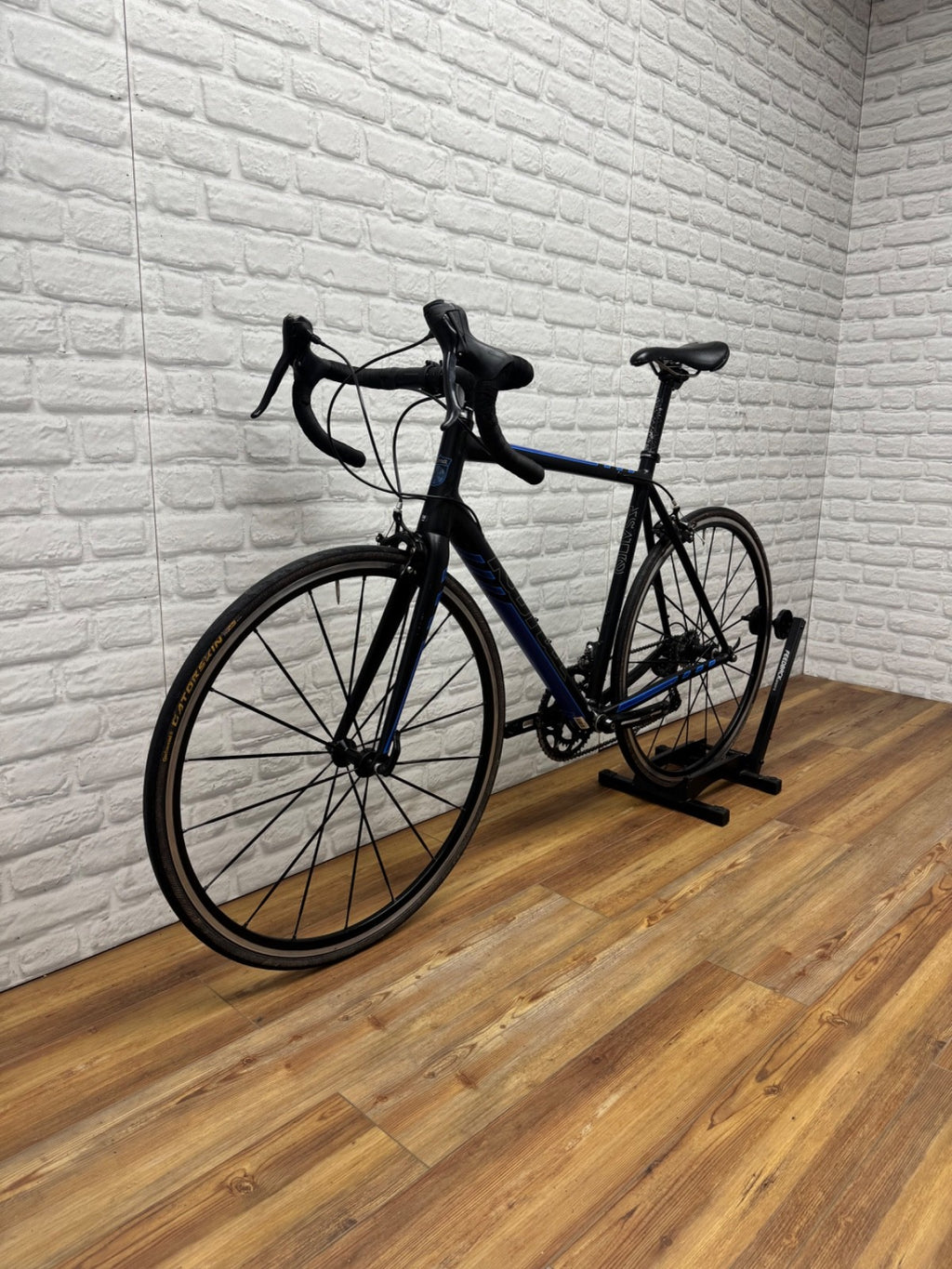 Kona Esatto 56cm Road/Gravel Bike