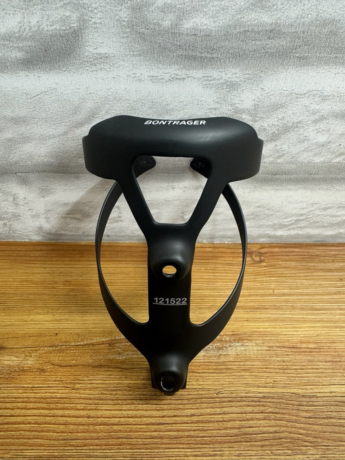 Bontrager Pro OCLV Carbon Bottle Cage — Take Off