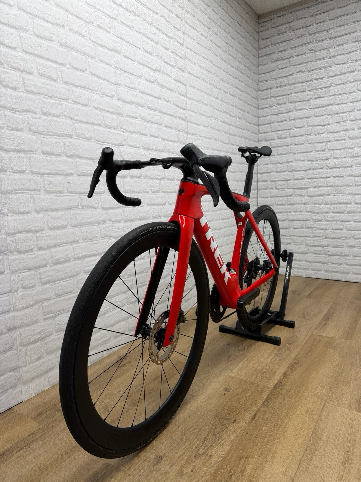 Trek Madone SLR 54cm Project One Team Segafredo edition