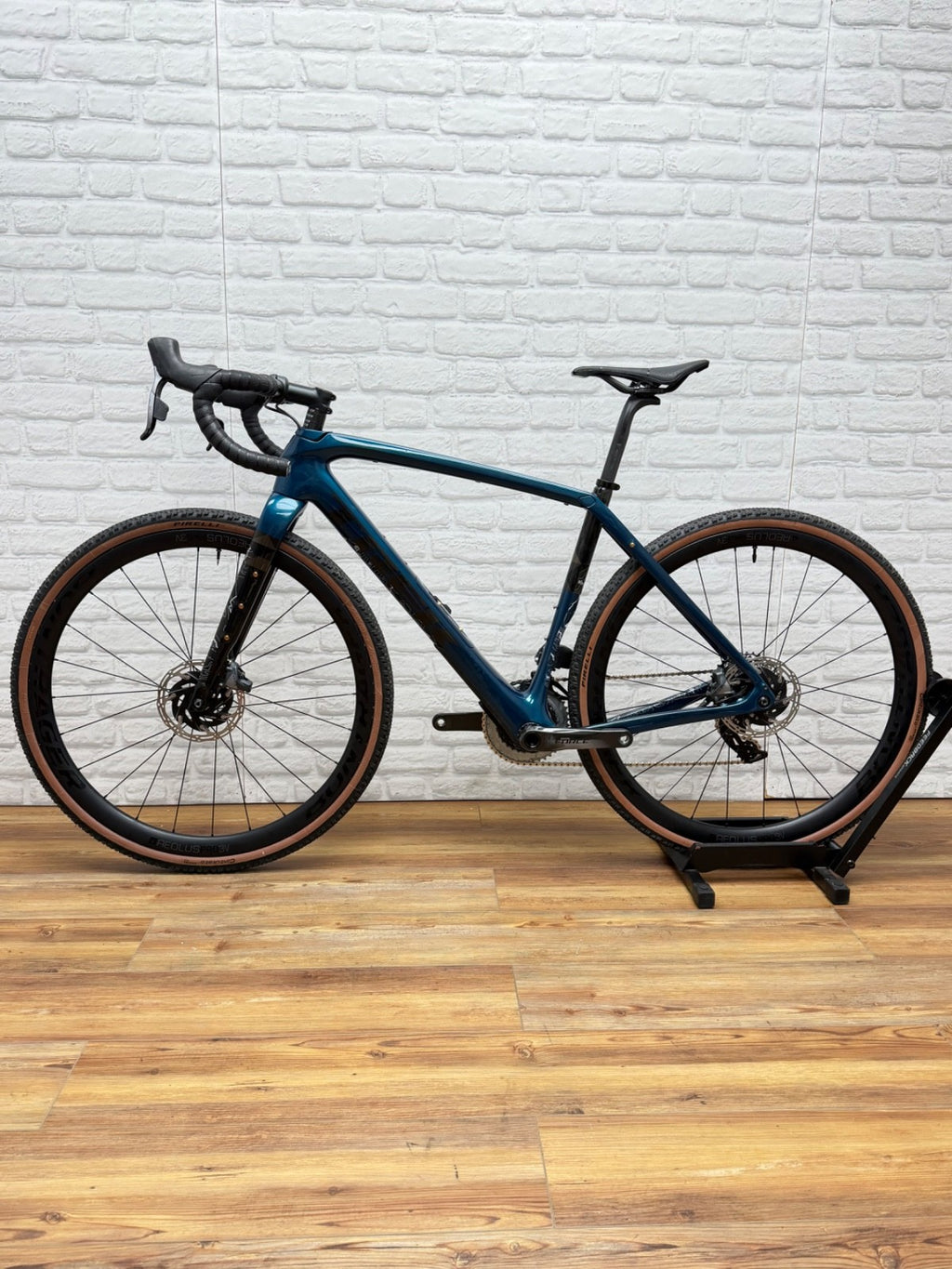 Trek Checkpoint 54cm SRAM